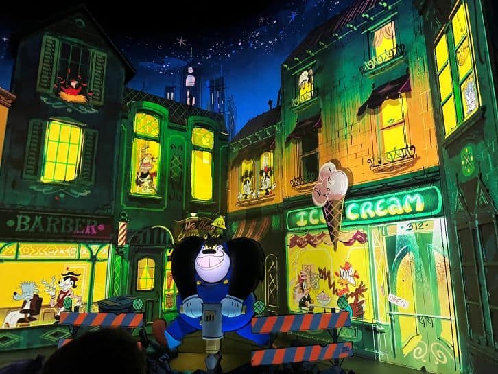 inside mickey and minnies runaway railway